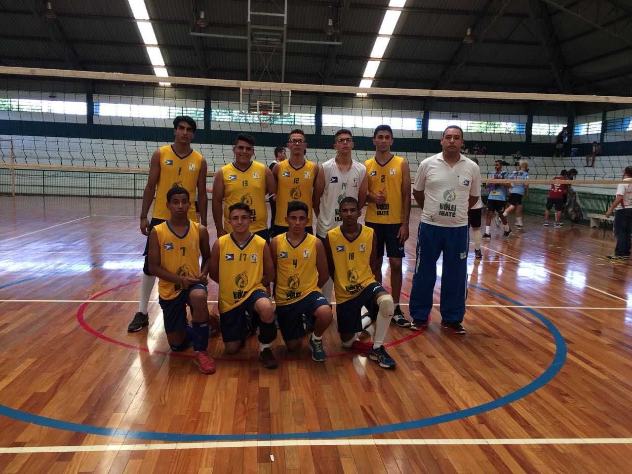 VOLEI (4)