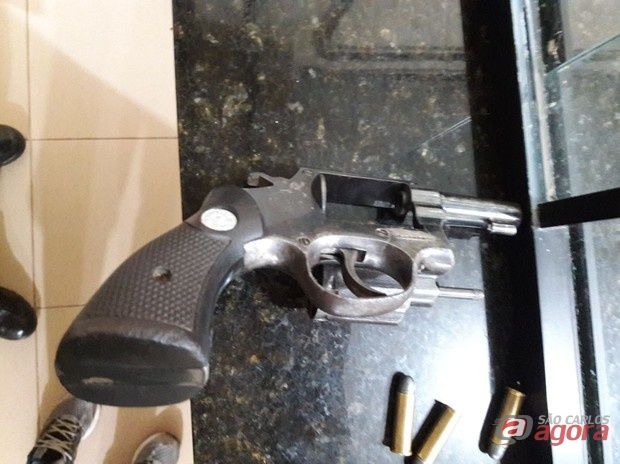 IBATÉ | Jovem é detido por porte ilegal de arma de fogo no Jardim Icaraí