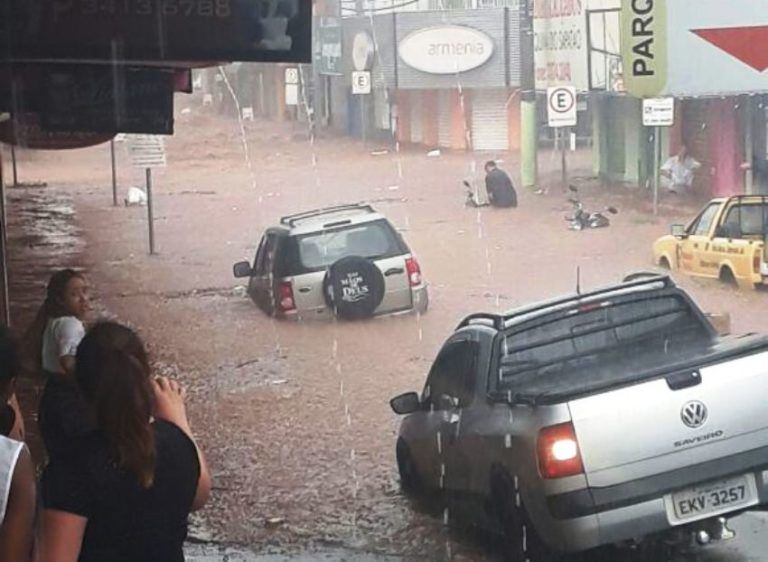 SÃO CARLOS | Enchentes voltam a castigar Baixada do Mercado Municipal e outras regiões