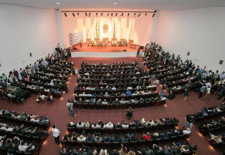 POLÍTICA | Alckmin repassa mais R$ 554,7 milhões para 482 municípios paulistas