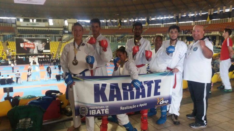 KARATE02