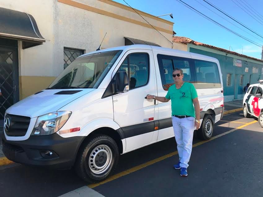 van02
