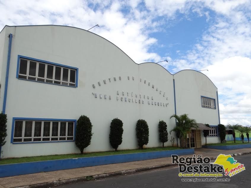 CENTRO-CULTURAL
