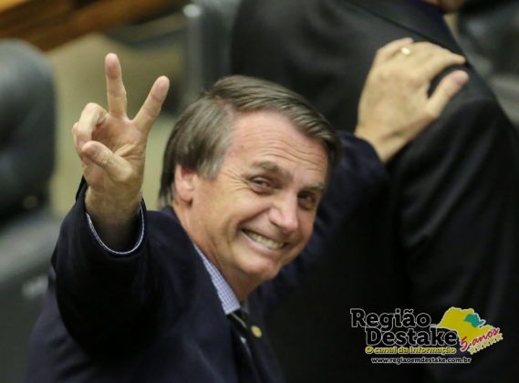 Bolsonaro-JairBolsonaro-Camara-Plenario-Congresso NAcional-Corredor-04Set2018