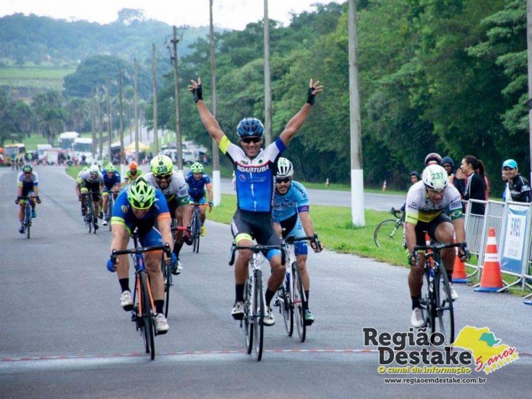 Ciclismo-critério-por-ponto-19.11-55-1024x683