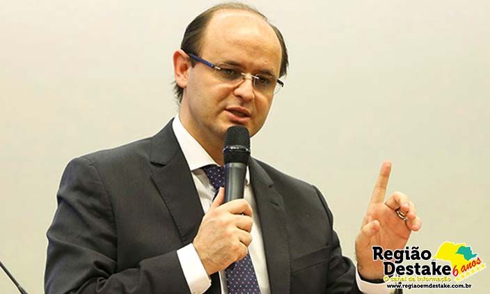 EDUCAÇÃO