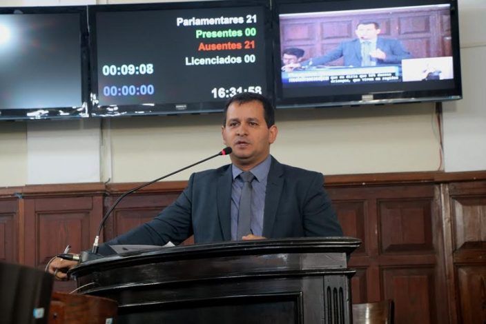 POLÍTICA | Roselei solicita audiência pública para tratar de problemas na iluminação da cidade