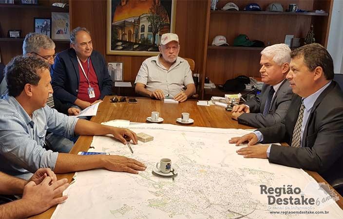 REUNIAO