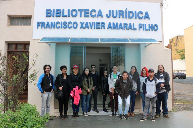 POLÍTICA | Alunos do curso de Biblioteconomia da UFSCar visitam a biblioteca jurídica da Câmara Municipal