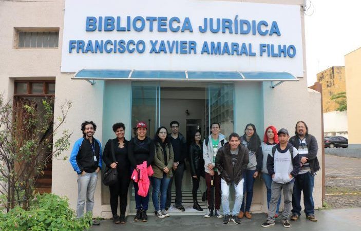 POLÍTICA | Alunos do curso de Biblioteconomia da UFSCar visitam a biblioteca jurídica da Câmara Municipal