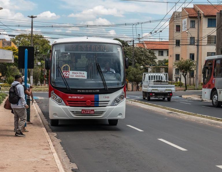 POLÍTICA | Roselei cobra explicações sobre extinção de linha de ônibus que atendia CDHU