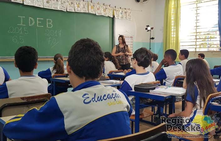 EDUCACAO01