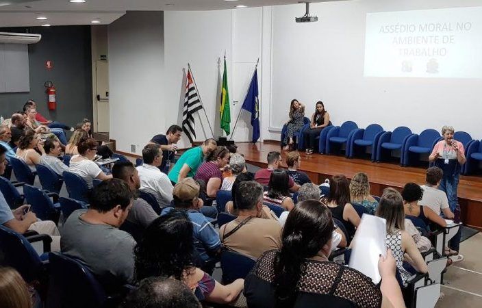 PALESTRA