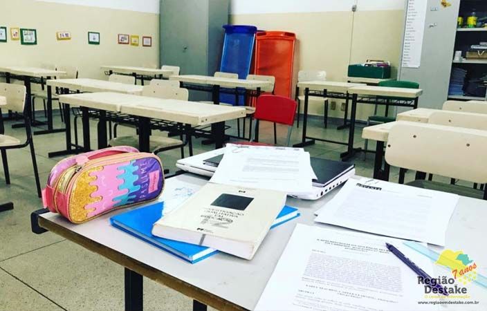 AULAS