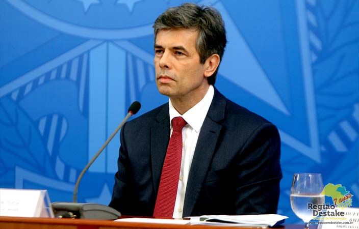 MINISTRO