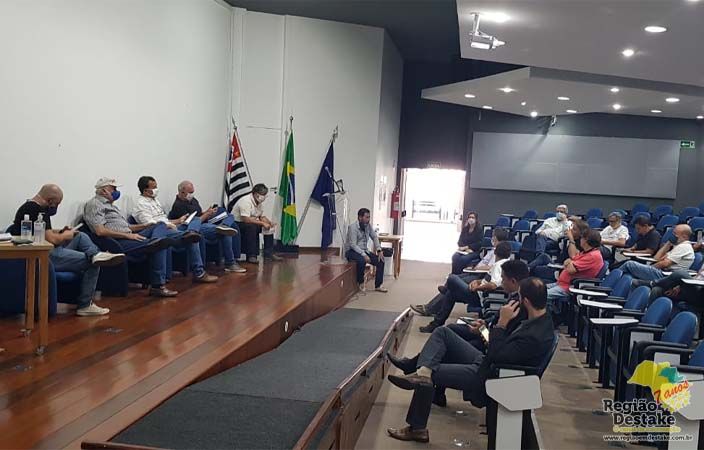 REUNIAO
