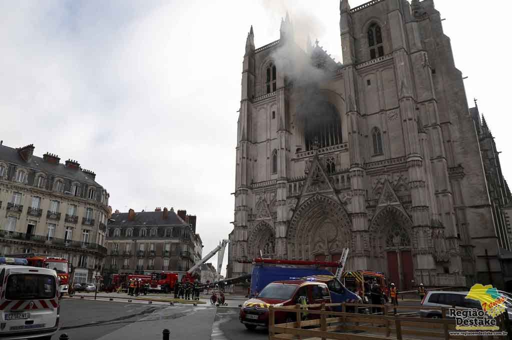 INCENDIO-IGREJA