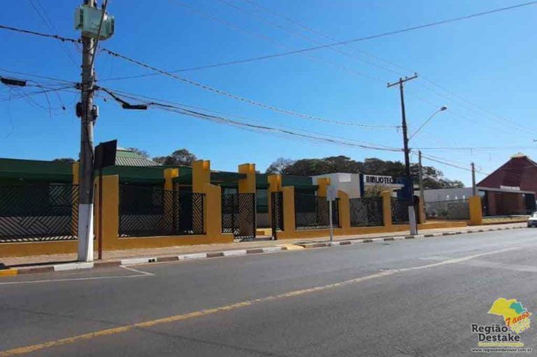 ESCOLA