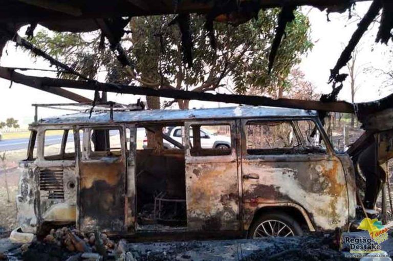 KOMBI01