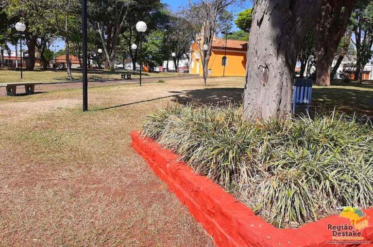 PRAÇAS