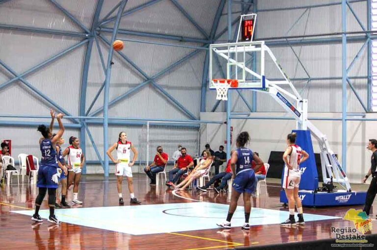 BASQUETE04