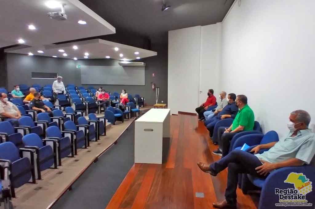 COMITE001