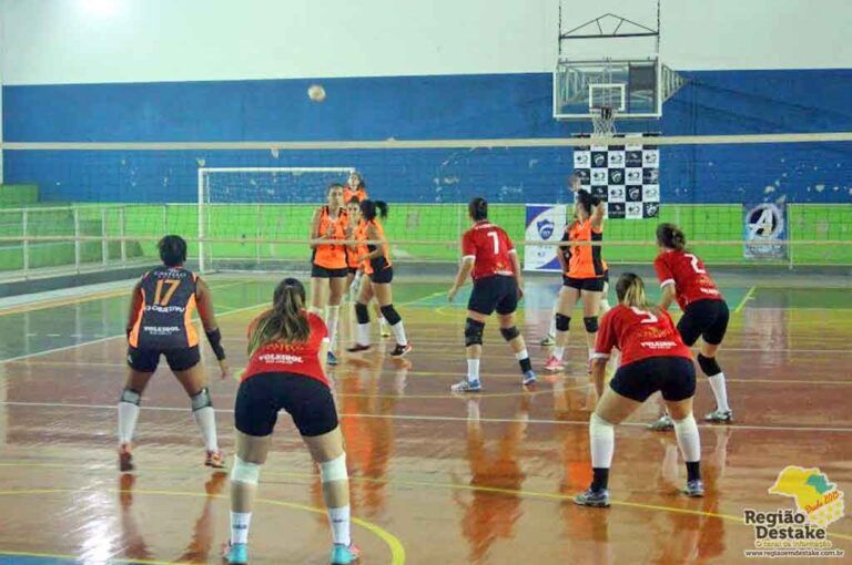 VOLEI