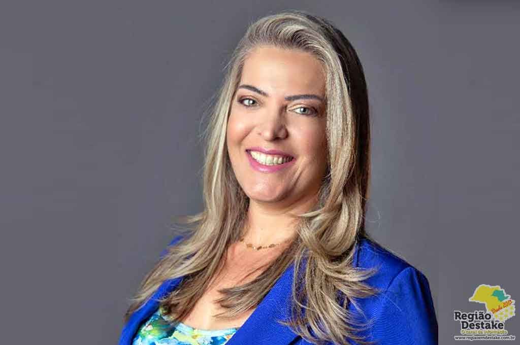 claudia-cury