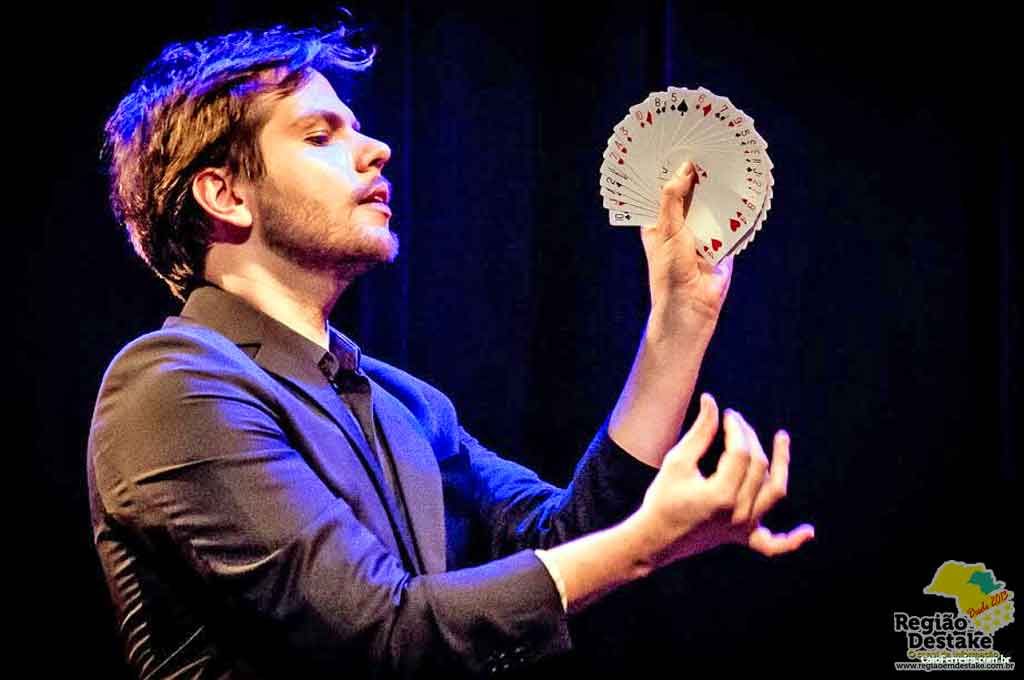 CAIOFERREIRA