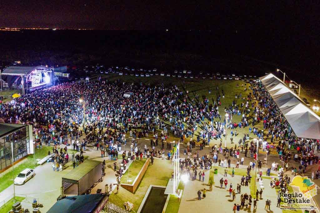 SHOWS04