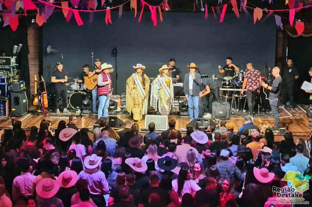 BARRETOS-LANÇAMENTO