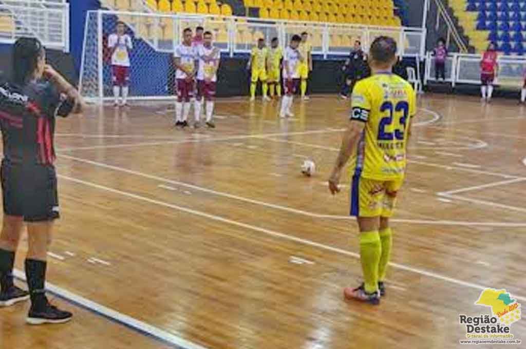 Futsal Feminino de Araraquara é tricampeão da Liga Paulista