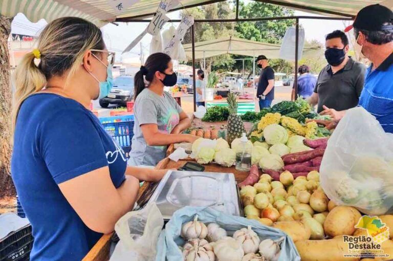 FEIRA-LIVRE