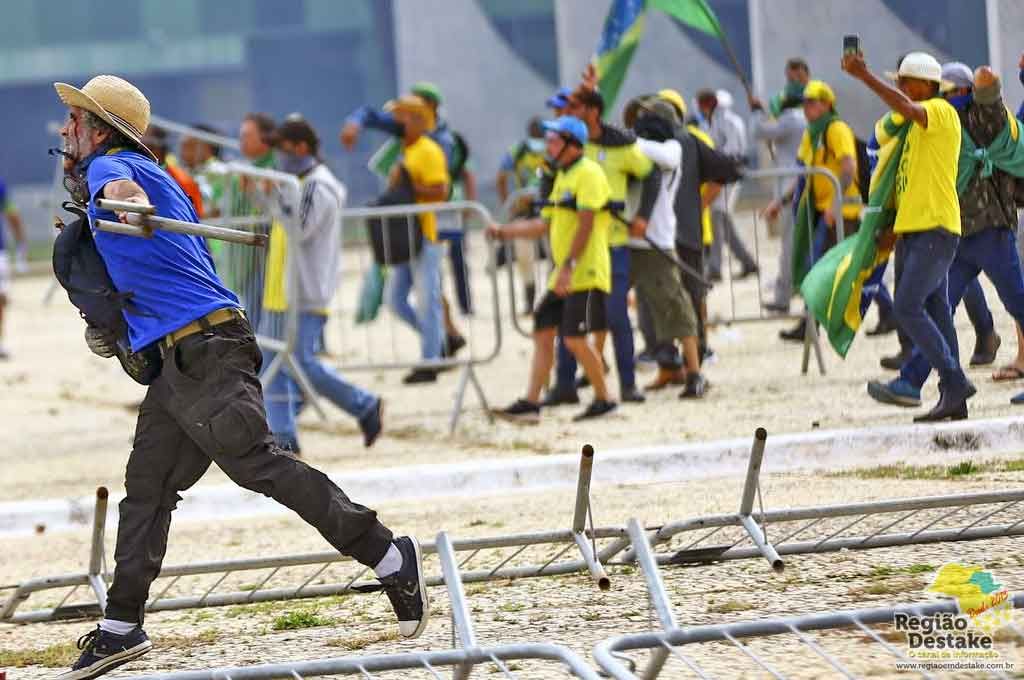 2MANIFESTT