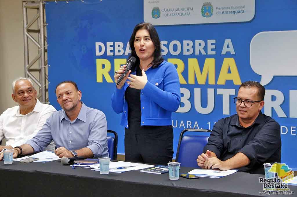 Simone-Tebet-participou-de-debate-sobre-reforma-tributária-no-CEAR---Foto-Tetê-Viviani-(3)