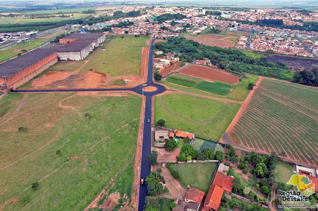 PAVIMENTO001