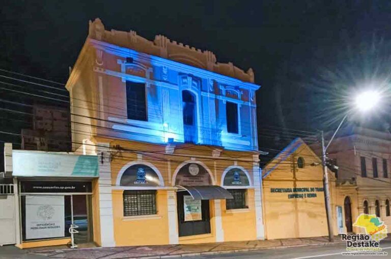 AZUL