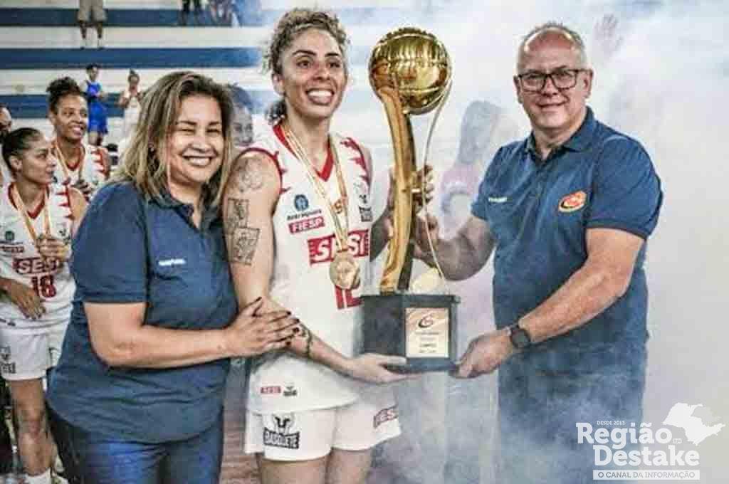 Futsal Feminino de Araraquara é tricampeão da Liga Paulista