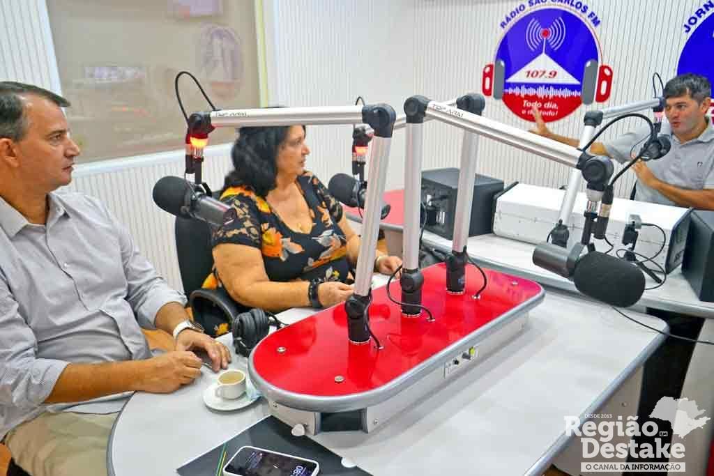 radio02