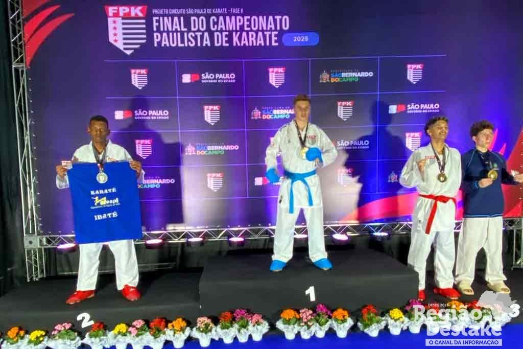 KARATE11