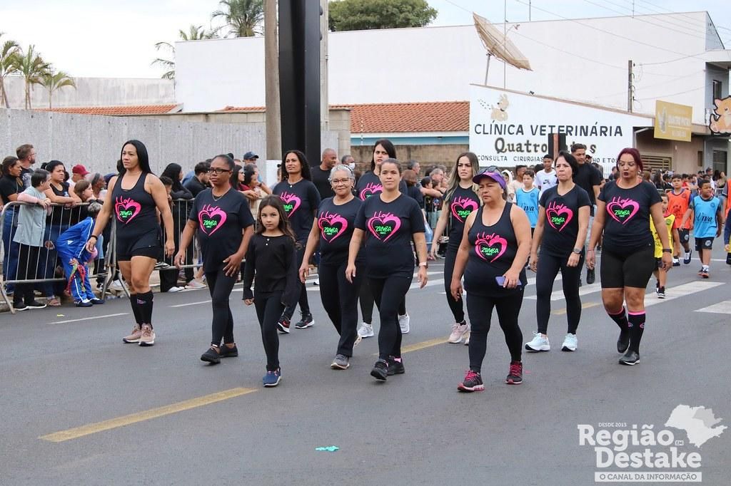 desfile-132-anos-de-ibat_54609558626_l
