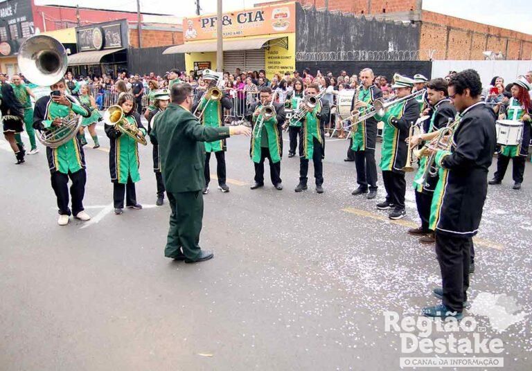 desfile-132-anos-de-ibat_54609770584_l