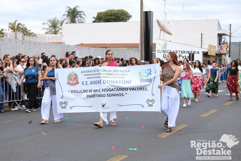 desfile-132-anos-de-ibat_54609772008_l