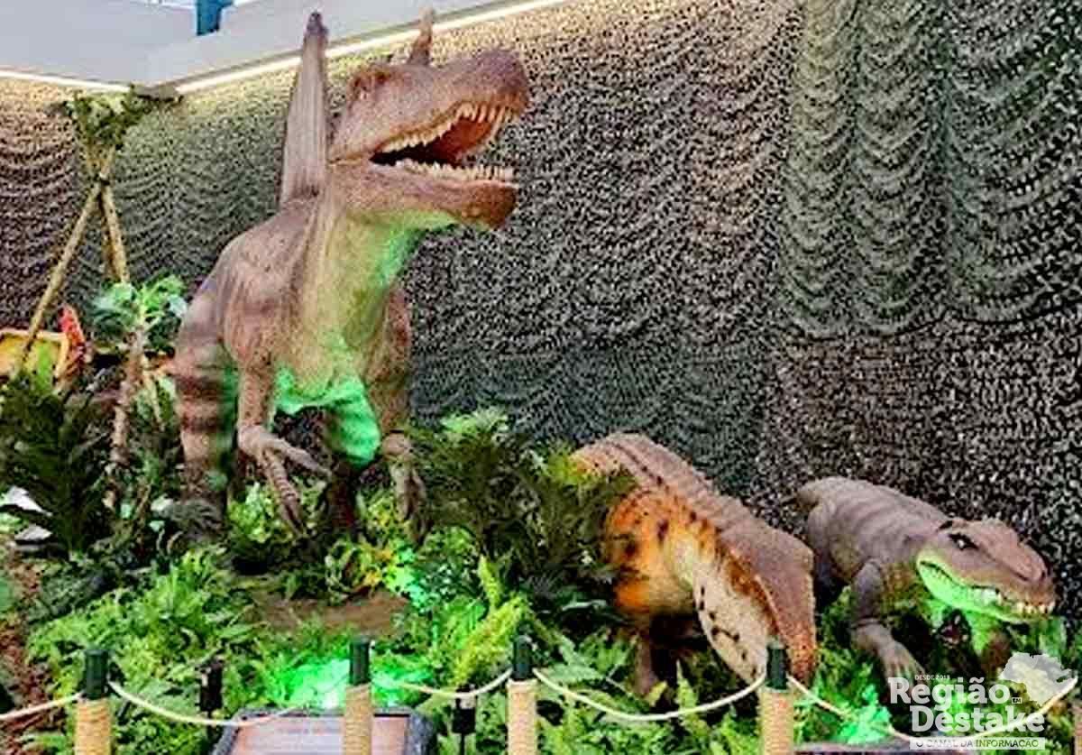 dino03