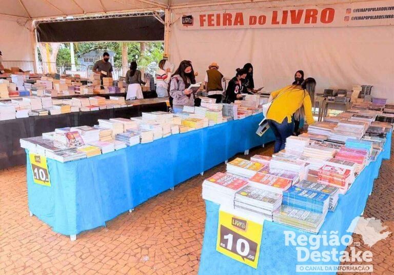 FEIRA-LIVRO