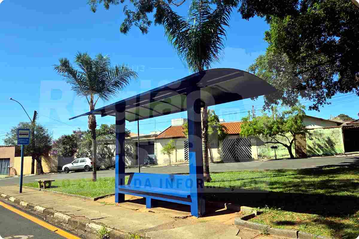 ponto_onibus_09_1200x800